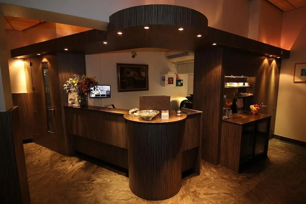 Savoy Hotel Amsterdam 4*,